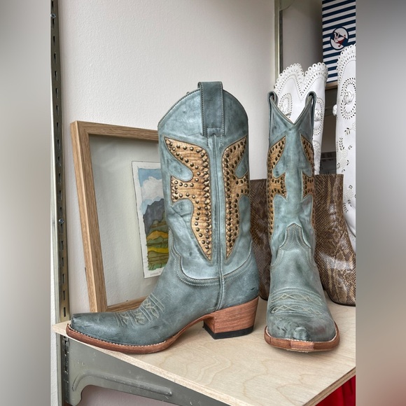 FRYE blue studded vintage daisy duke boots 7 - Picture 3 of 9